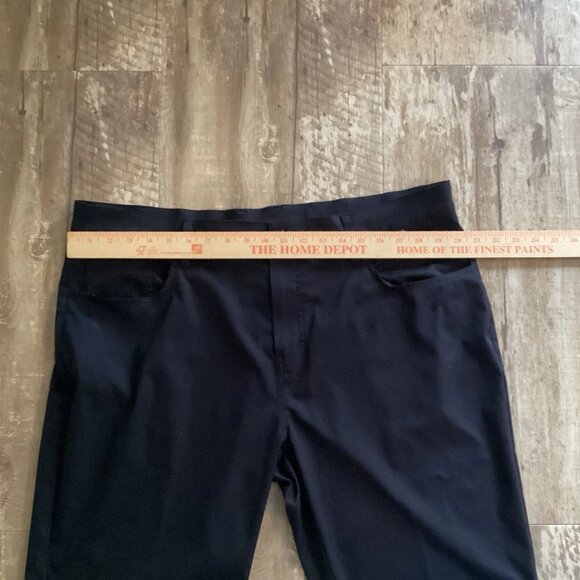 Travis Mathew Golf Pants Black Chino Performance Pockets Wicking Men’s 40x30 - Picture 4 of 8